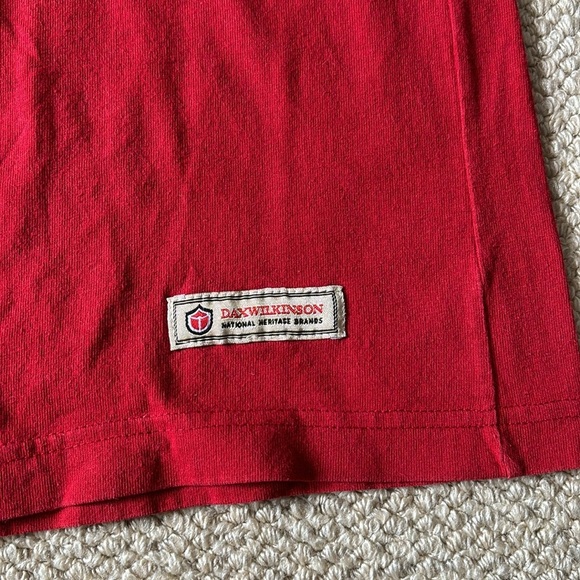 Red Canada shirt​​ - Picture 3 of 6